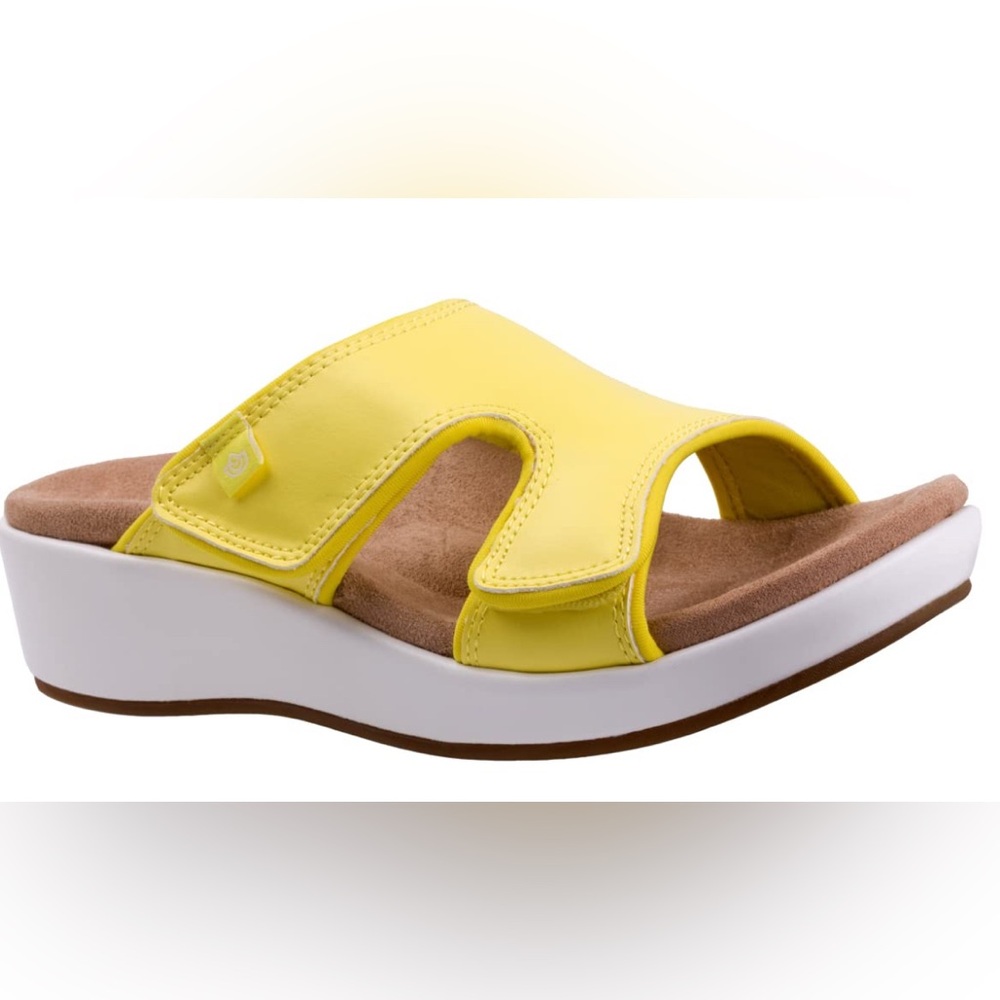 NWOT SPENCO KARLA ADJUSTABLE WEDGE SANDALS